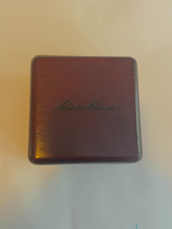 Vintage Eddie Bauer Women\'s Watch Gift set with 2 interchangeable leather straps main image 16